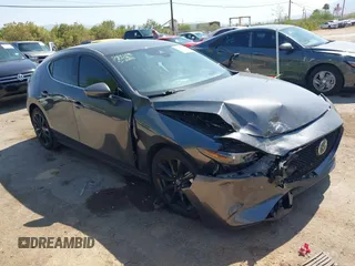 2019 Mazda 3 Premium with VIN JM1BPANM8K1133477, listed as a IAAI auction lot 42484908 with 30,992 mi miles and . Bid and sale history available at DreamBid. Image 1.