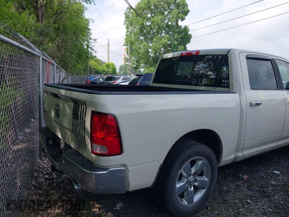 2016 Ram 1500 Lone Star z VIN 3C6RR6LT4GG300840, wystawiony jako IAAI lot #42456323 z przebiegiem 284 933 mil mil oraz . Historia ofert i sprzedaży dostępna na DreamBid. Obrazek 16.