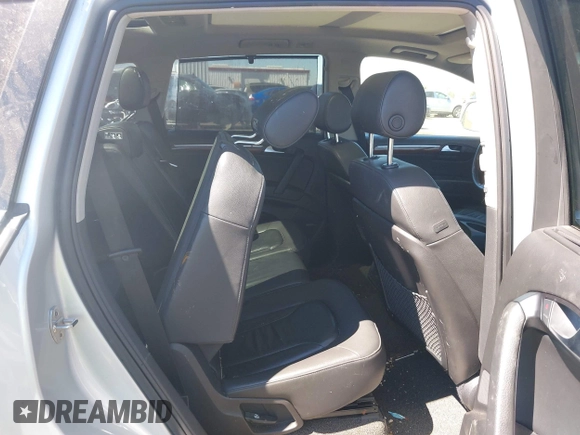 2007 Audi Q7 z VIN WA1AV74L67D046982, wystawiony jako IAAI lot #40306587 z przebiegiem 112 640 mil mil oraz . Historia ofert i sprzedaży dostępna na DreamBid. Obrazek 8.