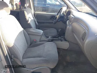 2004 Chevrolet TrailBlazer EXT LT with VIN 1GNES16S846239952, listed as a IAAI auction lot 42046136 with 167,044 mi miles and . Bid and sale history available at DreamBid. Image 5.