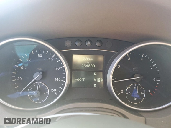 2011 Mercedes-Benz M 350 z VIN 4JGBB5GB5BA709586, wystawiony jako Copart lot #87507525 z przebiegiem 236 833 mil mil oraz Szkoda całkowita • Salvage title. Historia ofert i sprzedaży dostępna na DreamBid. Obrazek 9.