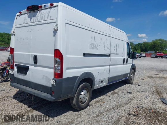 2015 Ram ProMaster Cargo with VIN 3C6TRVDG5FE501111, listed as a IAAI auction lot 42210016 with 208,038 mi miles. Bid and sale history available at carsss.com. Image 4.