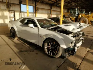 2021 Dodge Challenger R/T Scat Pack z VIN 2C3CDZFJ6MH576798, wystawiony jako Copart lot #47225685 z przebiegiem 38 252 mil mil oraz Szkoda całkowita • Salvage title. Historia ofert i sprzedaży dostępna na DreamBid. Obrazek 4.