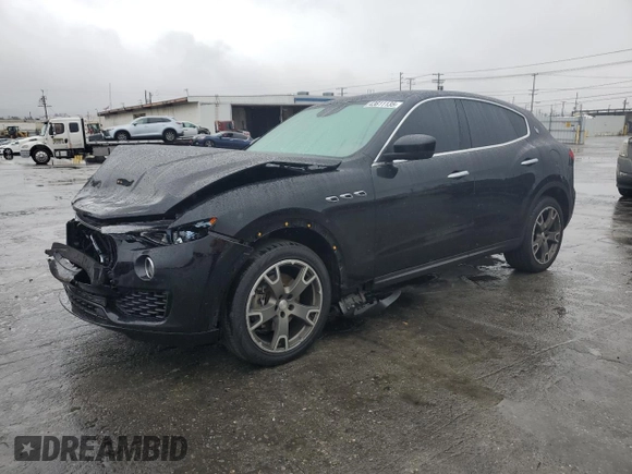 2017 Maserati Levante z VIN ZN661XUA0HX238614, wystawiony jako Copart lot #43611135 z przebiegiem 96 417 mil mil oraz Szkoda całkowita • Salvage title. Historia ofert i sprzedaży dostępna na DreamBid. Obrazek 1.