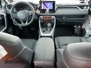2024 Toyota RAV4 XLE Premium with VIN 2T3C1RFV5RW349729, listed as a Copart auction lot 59033195 with 10,524 mi miles and Salvage title. Bid and sale history available at DreamBid. Image 8.