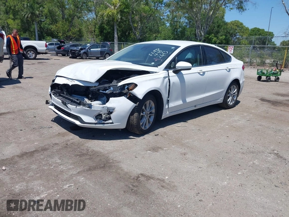 2020 Ford Fusion SE with VIN 3FA6P0HD1LR132613, listed as a IAAI auction lot 42051569 with 48,324 mi miles and . Bid and sale history available at carsss.com. Image 18.