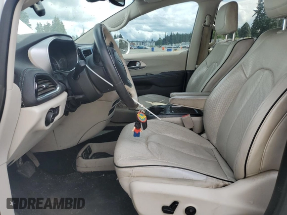 2018 Chrysler Pacifica Hybrid Limited с VIN 2C4RC1N72JR178333, выставлен на аукционе Copart как лот 56716335 с пробегом 134 237 миль миль и Списание • Salvage title. История ставок и продаж доступна на DreamBid. Изображение 7.