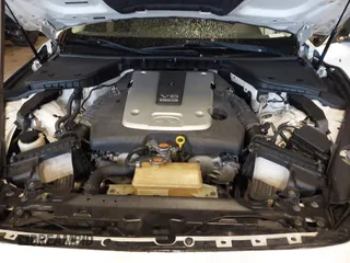 2014 Infiniti Q50 Premium z VIN JN1BV7AP0EM679026, wystawiony jako IAAI lot #42225108 z przebiegiem 96 656 mil mil oraz . Historia ofert i sprzedaży dostępna na DreamBid. Obrazek 10.