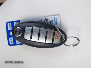 2018 Nissan Maxima Platinum с VIN 1N4AA6AP1JC375384, выставлен на аукционе IAAI как лот 42269988 с пробегом 131 862 миль миль и . История ставок и продаж доступна на DreamBid. Изображение 11.