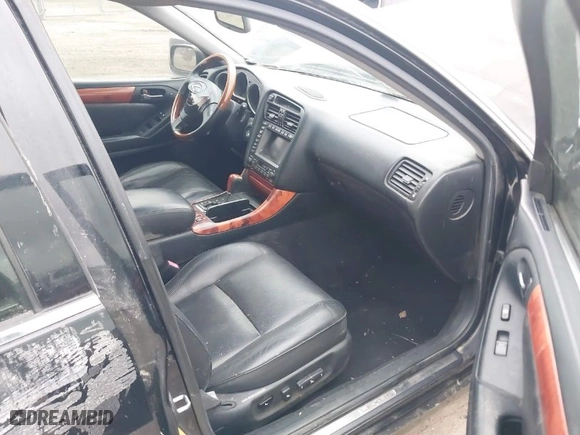 2003 Lexus GS 430 with VIN JT8BL69S330013657, listed as a IAAI auction lot 41955384 with 271,005 mi miles. Bid and sale history available at carsss.com. Image 5.