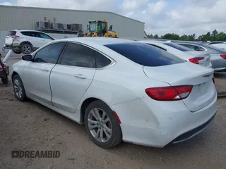 2015 Chrysler 200 Limited с VIN 1C3CCCAB4FN710167, выставлен на аукционе IAAI как лот 42265899 с пробегом 131 554 миль миль и . История ставок и продаж доступна на DreamBid. Изображение 3.