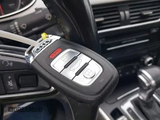 2015 Audi A4 Premium Plus z VIN WAUFFAFL5FN018440, wystawiony jako IAAI lot #42230870 z przebiegiem 135 275 mil mil oraz . Historia ofert i sprzedaży dostępna na DreamBid. Obrazek 11.