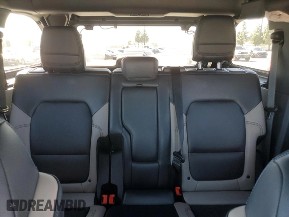 2024 Ford Bronco Wildtrak z VIN 1FMEE2BP1RLA54539, wystawiony jako Copart lot #46310905 z przebiegiem 12 545 mil mil oraz Szkody całkowita. Historia ofert i sprzedaży dostępna na DreamBid. Obrazek 10.