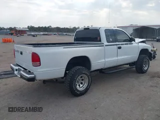 2002 Dodge Dakota Sport with VIN 1B7GL32X22S508401, listed as a IAAI auction lot 41591465 with 1 mi miles. Bid and sale history available at carsss.com. Image 4.