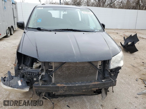 2011 Chrysler Town & Country Touring with VIN 2A4RR5DGXBR636817, listed as a Copart auction lot 88668935 with Not Provided miles and Non Repairable. Bid and sale history available at DreamBid. Image 5.