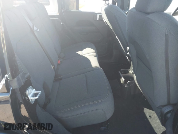 2025 Jeep Wrangler Sahara with VIN 1C4PJXEN1SW526548, listed as a IAAI auction lot 41509683 with 1,562 mi miles and . Bid and sale history available at DreamBid. Image 8.