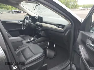 2020 Ford Escape SE Sport Hybrid with VIN 1FMCU0BZ0LUC52871, listed as a IAAI auction lot 42225741 with Not provided miles and . Bid and sale history available at DreamBid. Image 5.