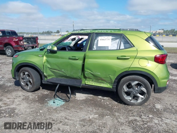 2024 Hyundai Venue SEL with VIN KMHRC8A38RU306550, listed as a IAAI auction lot 41663731 with 10,163 mi miles and . Bid and sale history available at DreamBid. Image 14.