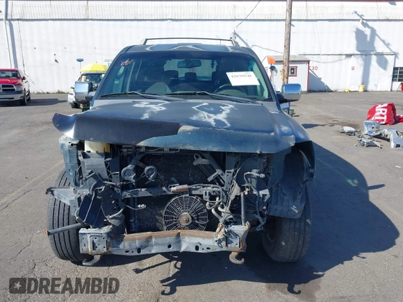2006 Nissan Armada LE z VIN 5N1AA08B76N715551, wystawiony jako IAAI lot #42039846 z przebiegiem 177 840 mil mil oraz . Historia ofert i sprzedaży dostępna na DreamBid. Obrazek 13.