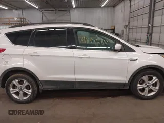 2014 Ford Escape SE с VIN 1FMCU9G90EUB46887, выставлен на аукционе IAAI как лот 41694248 с пробегом 117 698 миль миль и . История ставок и продаж доступна на DreamBid. Изображение 14.