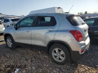 2019 Chevrolet Trax LS with VIN 3GNCJNSB9KL351587, listed as a Copart auction lot 54025945 with 17,083 mi miles and Salvage Title. Bid and sale history available at carsss.com. Image 2.