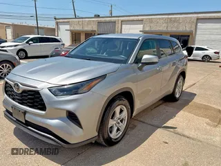 2023 Toyota Highlander L with VIN 5TDKDRAH1PS526764, listed as a Copart auction lot 67452805 with 9,841 mi miles and Clean title. Bid and sale history available at DreamBid. Image 2.