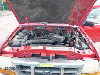 2000 Ford Ranger XL with VIN 1FTZR15V1YPA96621, listed as a IAAI auction lot 42101306 with 189,946 mi miles. Bid and sale history available at carsss.com. Image 10.