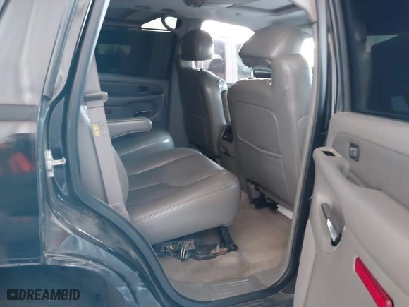 2006 GMC Yukon Denali with VIN 1GKEK63U36J163458, listed as a IAAI auction lot 41745840 with 276,307 mi miles. Bid and sale history available at carsss.com. Image 8.