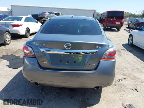 2014 Nissan Altima 2.5 S with VIN 1N4AL3AP3EC173211, listed as a IAAI auction lot 41973278 with 127,024 mi miles. Bid and sale history available at carsss.com. Image 16.