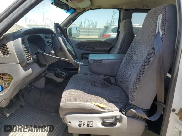 2000 Dodge 2500 with VIN 1B7KC2361YJ134985, listed as a Copart auction lot 60358255 with 257,632 mi miles and Salvage title. Bid and sale history available at DreamBid. Image 7.
