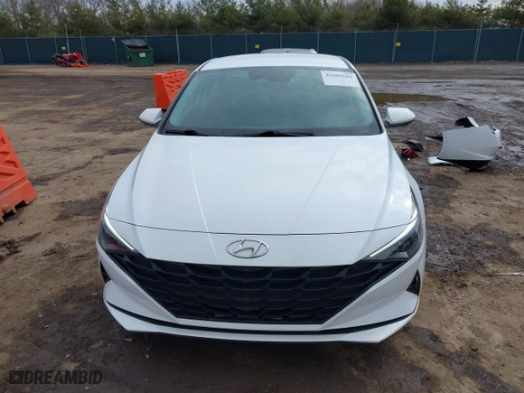 2021 Hyundai Elantra SE with VIN 5NPLL4AG7MH037868, listed as a IAAI auction lot 41689681 with 43,043 mi miles. Bid and sale history available at carsss.com. Image 13.