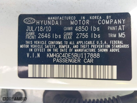 2011 Hyundai Genesis with VIN KMHGC4DE5BU117888, listed as a IAAI auction lot 41468515 with 226,894 mi miles. Bid and sale history available at carsss.com. Image 9.