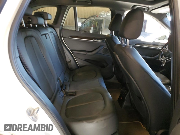 2022 BMW X1 xDrive28i with VIN WBXJG9C04N5U60890, listed as a Copart auction lot 41791835 with 89,302 mi miles and Non repairable. Bid and sale history available at DreamBid. Image 12.
