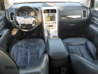 2009 Lincoln MKX z VIN 2LMDU68C69BJ12806, wystawiony jako Copart lot #88751365 z przebiegiem 257 315 mil mil oraz Szkoda całkowita • Salvage title. Historia ofert i sprzedaży dostępna na DreamBid. Obrazek 8.