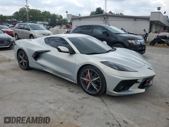 2021 Chevrolet Corvette 2LT with VIN 1G1YB2D46M5122224, listed as a Copart auction lot 64782884 with 48,018 mi miles and Salvage Title. Bid and sale history available at carsss.com. Image 4.
