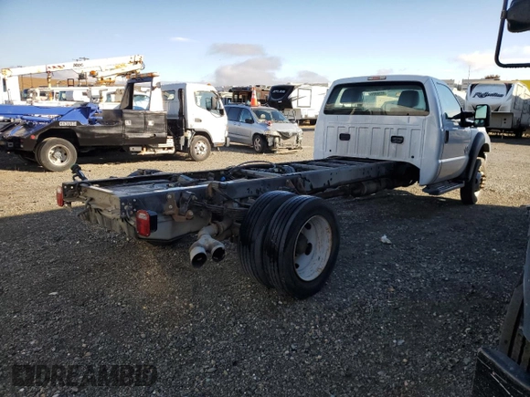 2014 Ford F-550 XL z VIN 1FDUF5GTXEEA62220, wystawiony jako Copart lot #80396924 z przebiegiem 130 587 mil mil oraz Tytuł czysty. Historia ofert i sprzedaży dostępna na DreamBid. Obrazek 3.