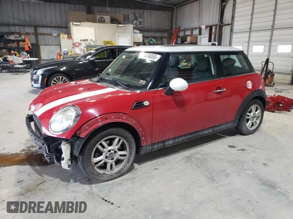 2011 MINI Hardtop z VIN WMWSU3C58BT095542, wystawiony jako Copart lot #57474055 z przebiegiem 41 490 mil mil oraz Szkoda całkowita • Salvage title. Historia ofert i sprzedaży dostępna na DreamBid. Obrazek 1.