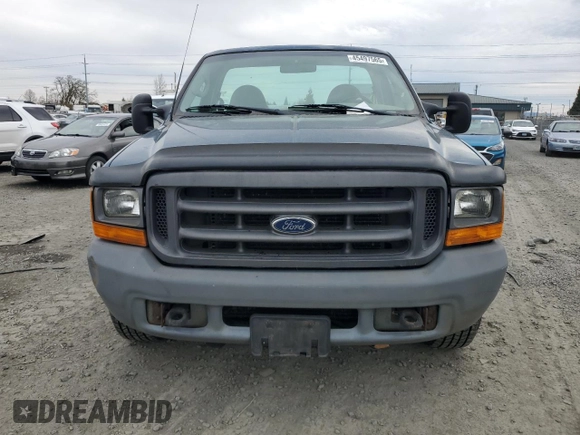 2000 Ford Super Duty F-250 XL with VIN 1FTNF20F5YEA22157, listed as a Copart auction lot 45497565 with 209,022 mi miles and Salvage Title. Bid and sale history available at carsss.com. Image 5.