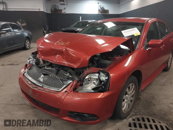 2010 Mitsubishi Galant FE z VIN 4A32B2FF8AE012585, wystawiony jako IAAI lot #42363093 z przebiegiem 182 601 mil mil oraz . Historia ofert i sprzedaży dostępna na DreamBid. Obrazek 6.