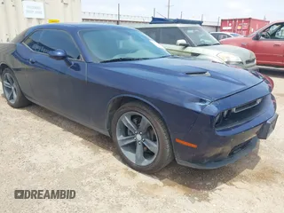 2016 Dodge Challenger SXT z VIN 2C3CDZAG3GH102095, wystawiony jako IAAI lot #42363866 z przebiegiem 113 179 mil mil oraz . Historia ofert i sprzedaży dostępna na DreamBid. Obrazek 1.