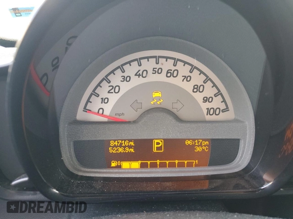 2015 Smart fortwo Passion with VIN WMEEJ3BA9FK806363, listed as a Copart auction lot 75024994 with 84,716 mi miles and Clean Title. Bid and sale history available at carsss.com. Image 9.