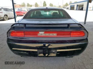 2012 Dodge Challenger SXT Plus z VIN 2C3CDYAG4CH137801, wystawiony jako Copart lot #57758515 z przebiegiem Nie podano mil oraz Czysty tytuł • Clean title. Historia ofert i sprzedaży dostępna na DreamBid. Obrazek 6.