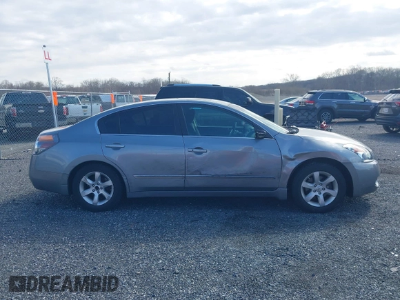 2009 Nissan Altima 2.5 S with VIN 1N4AL21E69N412530, listed as a IAAI auction lot 41887766 with 240,523 mi miles. Bid and sale history available at carsss.com. Image 13.
