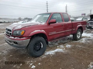 2000 Toyota Tundra Limited with VIN 5TBBT481XYS118644, listed as a Copart auction lot 45021995 with 90,901 mi miles and Salvage Title. Bid and sale history available at carsss.com. Image 1.