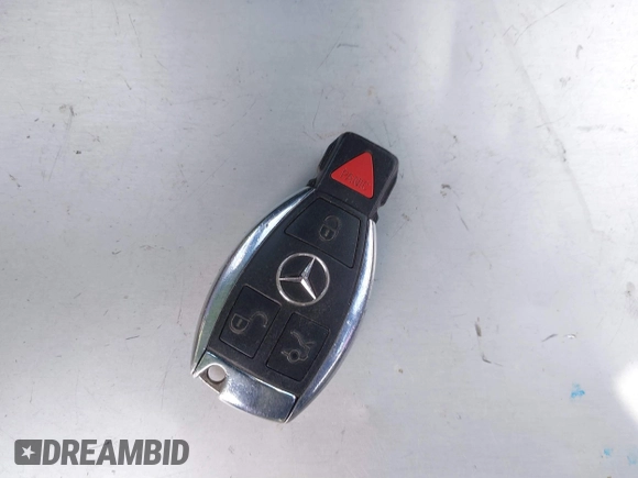 2015 Mercedes-Benz E 350 Sport with VIN WDDHF5KBXFB121232, listed as a IAAI auction lot 41796948 with 176,180 mi miles and . Bid and sale history available at DreamBid. Image 11.
