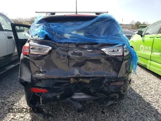2018 Jeep Cherokee Latitude z VIN 1C4PJMCX9JD586705, wystawiony jako Copart lot #48167215 z przebiegiem 121 494 mil mil oraz Szkoda całkowita • Salvage title. Historia ofert i sprzedaży dostępna na DreamBid. Obrazek 6.