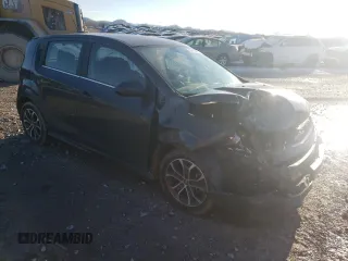 2017 Chevrolet Sonic LT with VIN 1G1JD6SH3H4140295, listed as a Copart auction lot 88450865 with 124,117 mi miles and Salvage Title. Bid and sale history available at carsss.com. Image 4.
