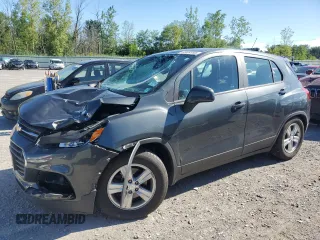 2020 Chevrolet Trax LS z VIN 3GNCJKSB7LL195338, wystawiony jako Copart lot #65054995 z przebiegiem 43 427 mil mil oraz Szkoda całkowita • Salvage title. Historia ofert i sprzedaży dostępna na DreamBid. Obrazek 1.
