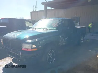 2000 Dodge Dakota with VIN 1B7GL22X1YS600067, listed as a IAAI auction lot 41671267 with 201,664 mi miles. Bid and sale history available at carsss.com. Image 2.