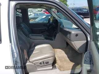 2006 Chevrolet Tahoe Z71 with VIN 1GNEK13T06R101367, listed as a IAAI auction lot 42783435 with 287,412 mi miles and . Bid and sale history available at DreamBid. Image 5.